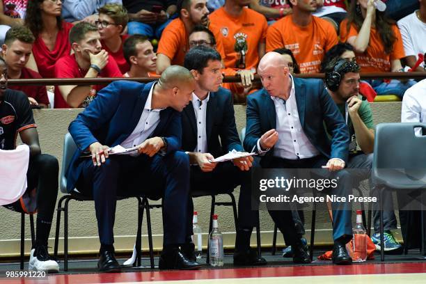 Eric Bartecheky coach of Le Mans and his assistants Dounia Issa and Antoine Mathieu during the Final Jeep Elite match between Monaco and Le Mans on...