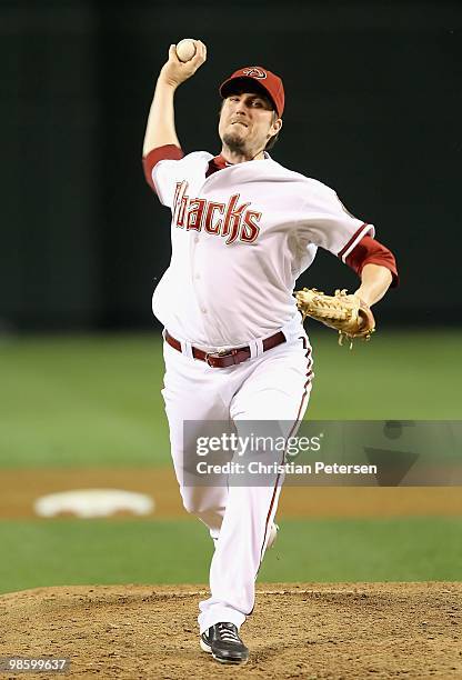 Relief pitcher Chad Qualls of the Arizona Diamondbacks pitches against the St. Louis Cardinals during the Major League Baseball game at Chase Field...