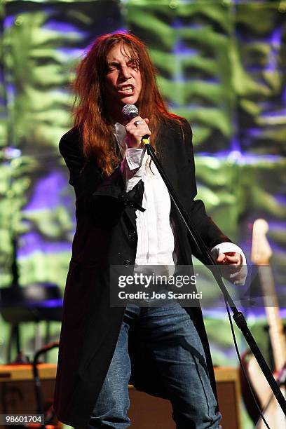 Patti Smith performs at the 27th Annual ASCAP Pop Music Awards Show at Renaissance Hollywood Hotel on April 21, 2010 in Hollywood, California.