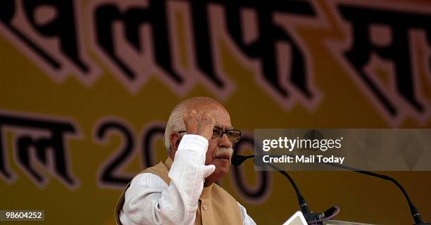 Senior party leader LK Advani faints during the BJP price rise rally in New Delhi on April 21, 2010.