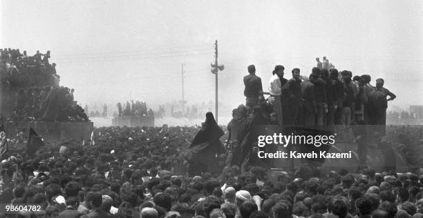 Hundreds of thousands of people attend the funeral of Ayatollah Khomeini at Behesht-e Zahra cemetery, Tehran 6th June 1989.
