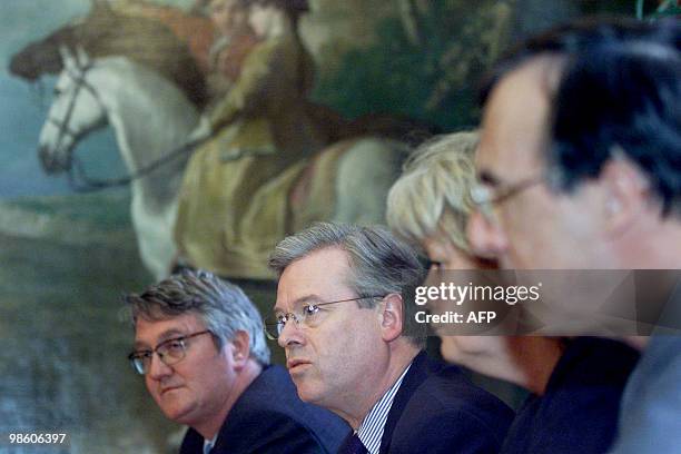 From left - an unidentified spokesman of the Dutch ministry of Agriculture, European Union Commissioner David Byrne, Swedish Agriculture Minister...