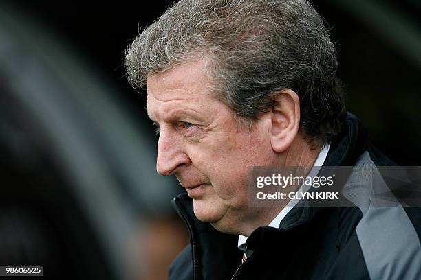 Fulham's English manager Roy Hodgson waits the start of his tema's English Premier League football match against Wigan at Craven Cottage, London,...