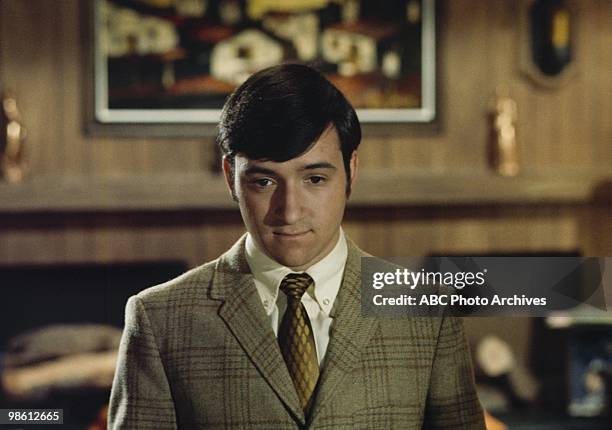 Perry Gordon Actor Gordon Barry Photos and Premium High Res Pictures - Getty Images