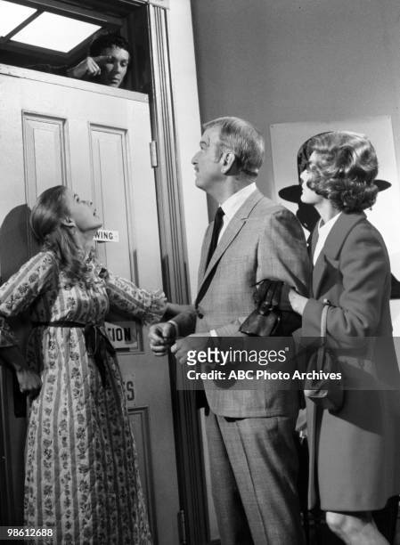 Love and the Single Couple" - Airdate on October 27, 1969. DIANA EWING;MICHAEL ANDERSON JR.;DON PORTER;MARJORIE LORD