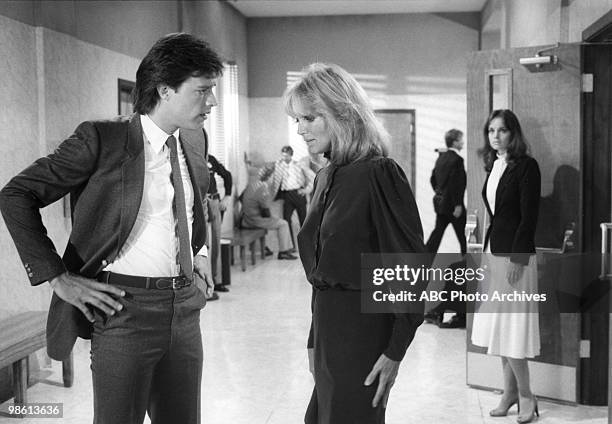 Enter Alexis" - Airdate November 4, 1981. JOHN JAMES;LINDA EVANS;PAMELA SUE MARTIN