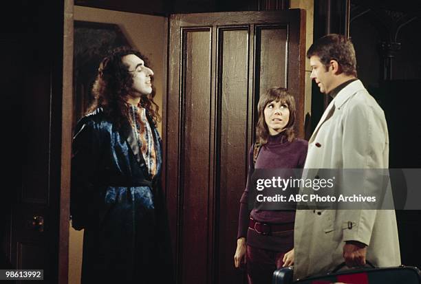 Love and the Vampire" - Airdate January 29, 1971. TINY TIM;JUDY CARNE;ROBERT REED