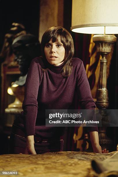 Love and the Vampire" - Airdate January 29, 1971. JUDY CARNE