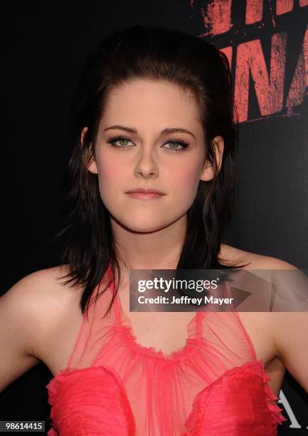 Actress Kristen Stewart arrives at the "The Runaways" Premiere at ArcLight Cinemas Cinerama Dome on March 11, 2010 in Hollywood, California.