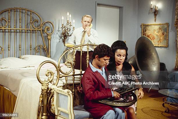 Love and the Accidental passion/Love and the Black Limousine/Love and the Eskimo's Wife/Love and the Tuba" - Airdate December 3, 1971. GARY...