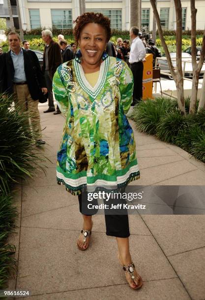 Actress CCH Pounder plants first tree in North America symbolizing the one million tree initiative on behalf of the "Avatar" Blu-ray disc and DVD...
