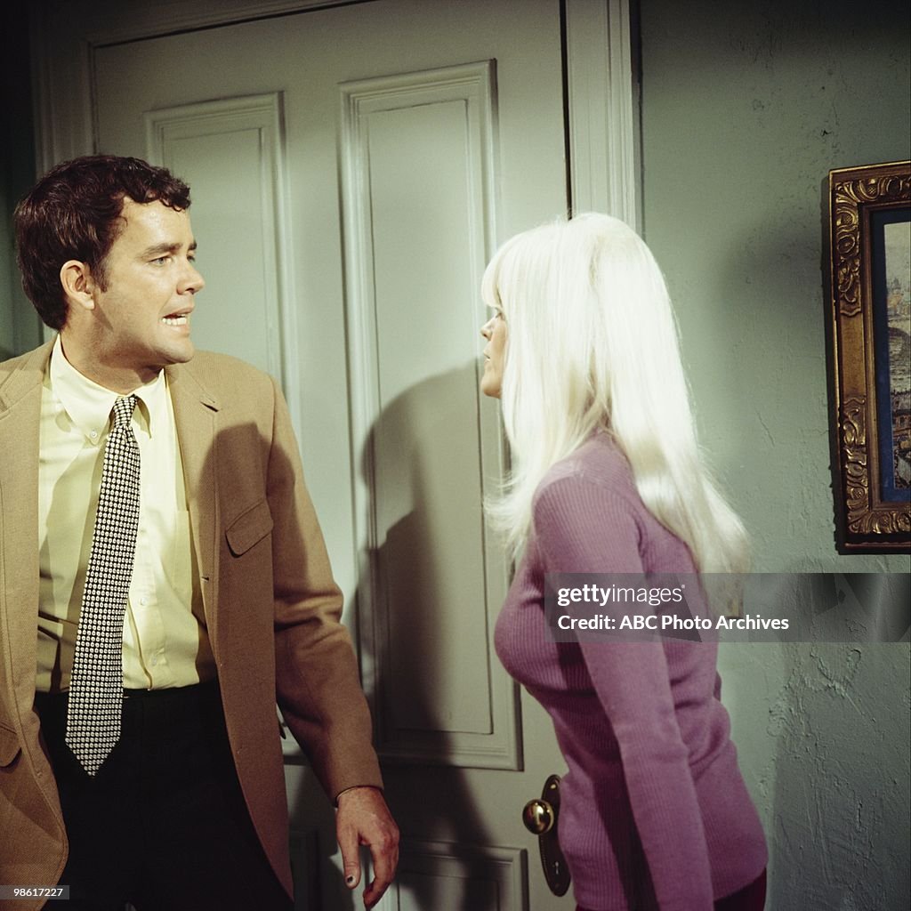 JIM HUTTON;CAROL WAYNE