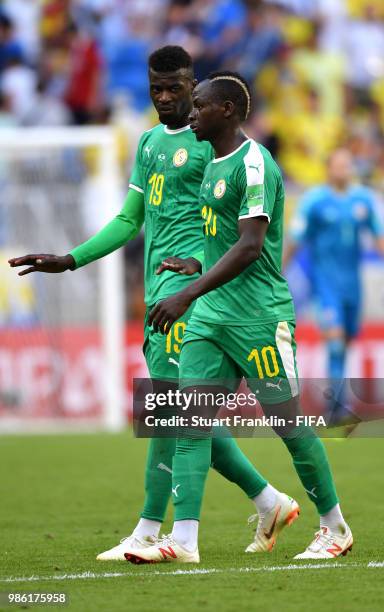 Mbaye Niang of Senegal speaks with Sadio Mane of Senegal during the 2018 FIFA World Cup Russia group H match between Senegal and Colombia at Samara...