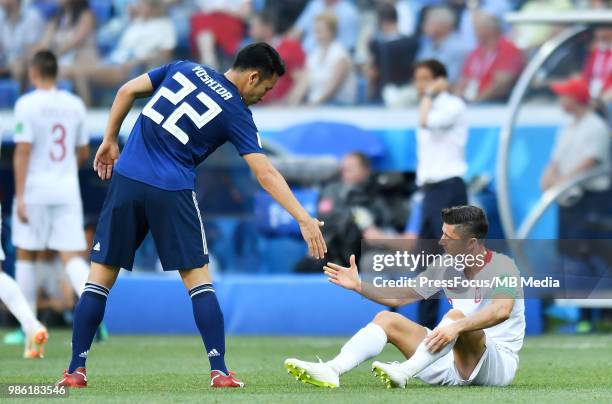 Maya Yoshida of Japan Robert Lewandowski of Poland reacts during the 2018 FIFA World Cup Russia group H match between Japan and Poland at Volgograd...