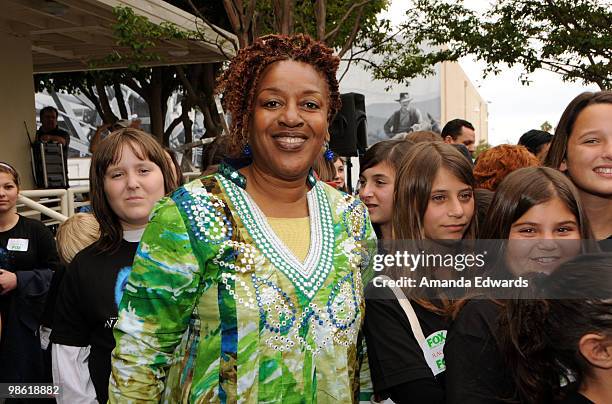 Actress CCH Pounder attends the 20th Century Fox & Earth Day Network's "Avatar" Tree Planting Event on April 22, 2010 in Los Angeles, California.