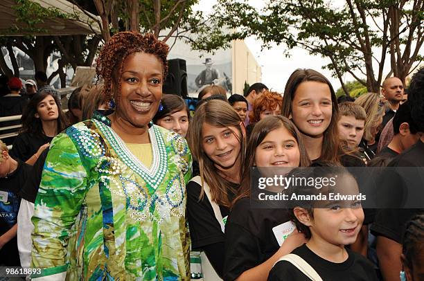 Actress CCH Pounder attends the 20th Century Fox & Earth Day Network's "Avatar" Tree Planting Event on April 22, 2010 in Los Angeles, California.