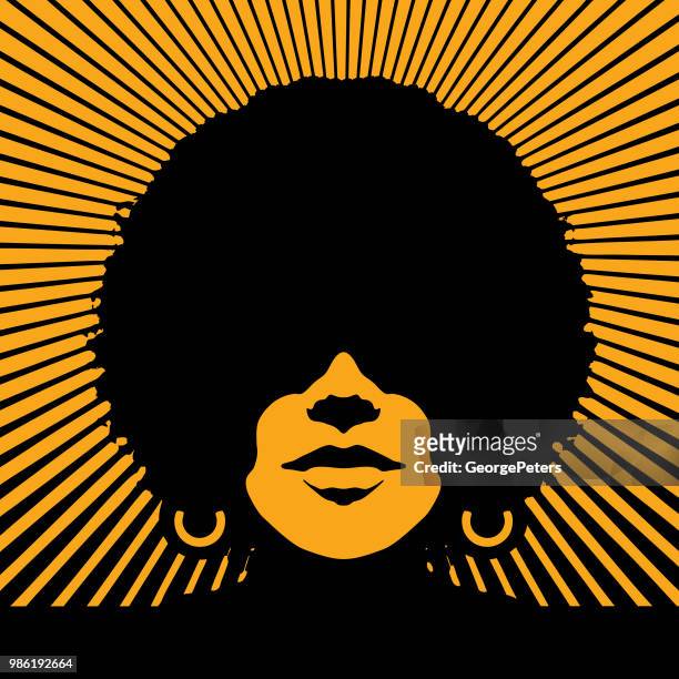 ilustrações, clipart, desenhos animados e ícones de retrô o rosto de mulher com raios solares vector - afro