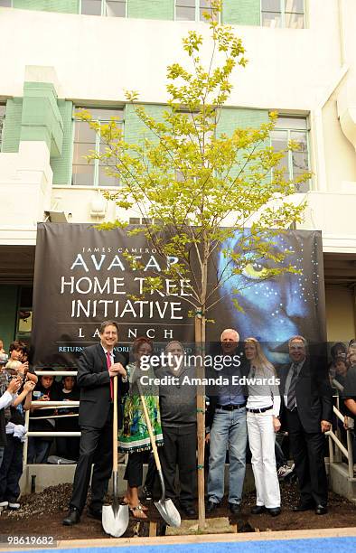 Fox Film Entertainment Chairman and CEO Tim Rothman, CCH Pounder, Jon Landau, James Cameron, Suzy Amis and Jim Gianopulos attend the 20th Century Fox...