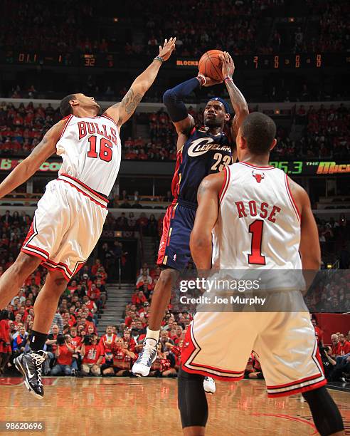 Lebron Roses James Derrick Photos and Premium High Res Pictures - Getty Images