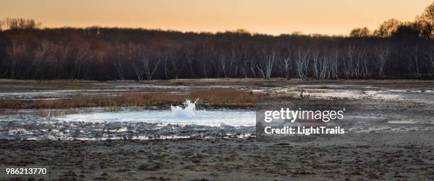 canale monterano,italy - canale stock-fotos und bilder