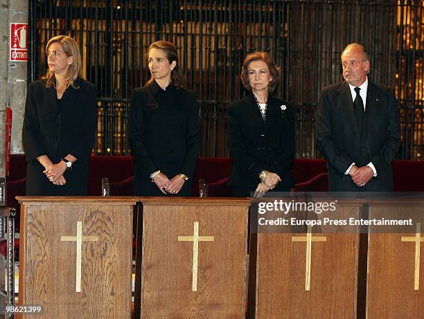 Cristina de Borbon,Elena de Borbon,Sofia de Grecia and Juan Carlos de Borbon attends the funeral of former International Olympic Committee president...