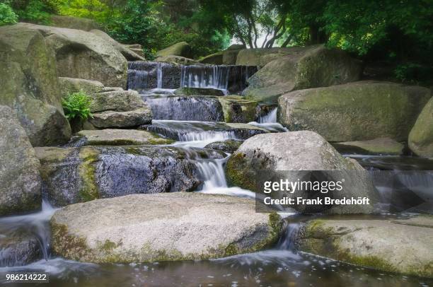 am wasserfall - wasserfall stock pictures, royalty-free photos & images