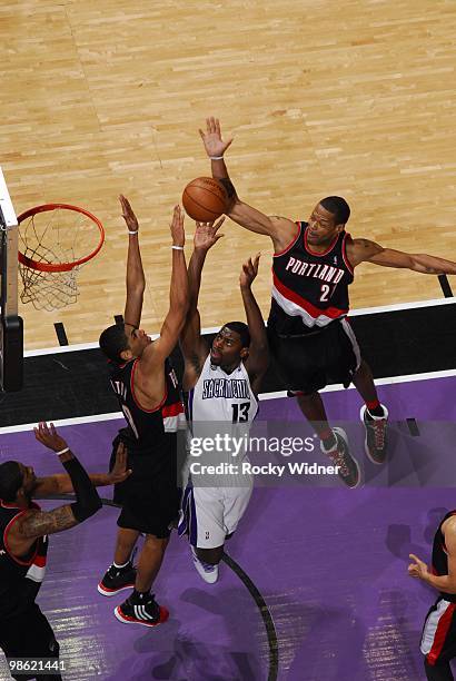 Tyreke Evans of the Sacramento Kings shoots a short jump shot in the key against Nicolas Batum of the Portland Trail Blazers during the game on March...