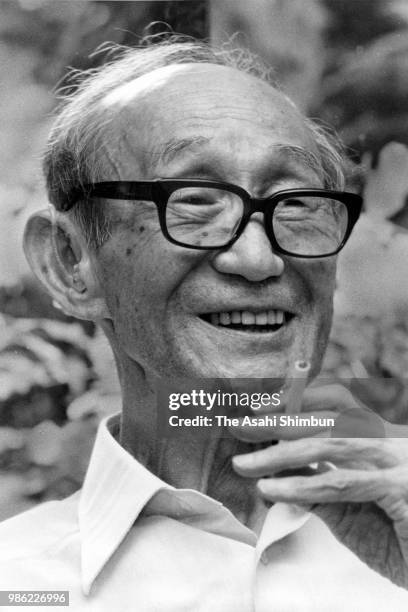 Philosopher Torataro Shimomura speaks during the Asahi Shimbun interview on July 14, 1987 in Zushi, Kanagawa, Japan.