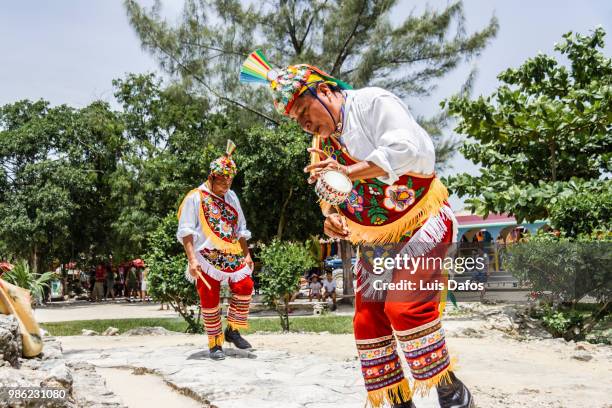 mexican voladores - unesco intangible cultural heritage list stock pictures, royalty-free photos & images