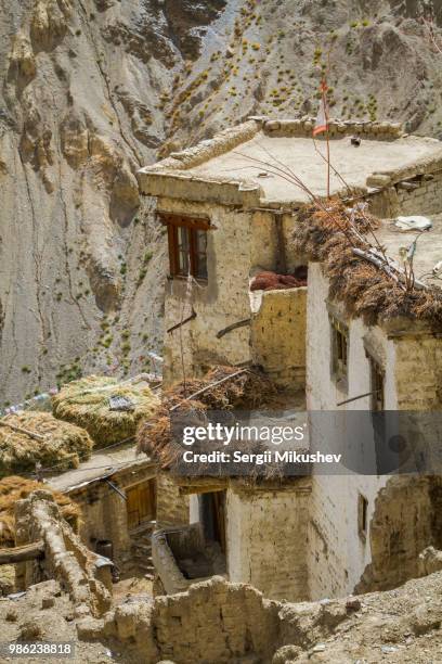 indian monastery lamayuru - lamayuru stockfoto's en -beelden