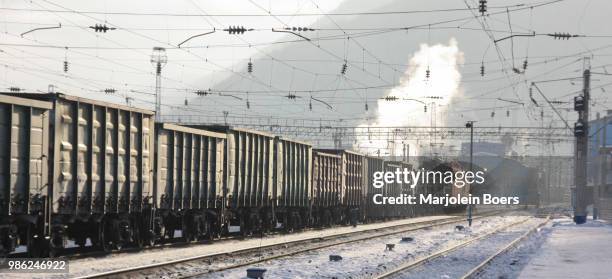 trains in siberia - boers stock pictures, royalty-free photos & images