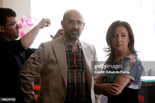 Javier Camara and Carmen Machi attend Que se mueran los feos photocall at ME Hotel on April 22, 2010 in Madrid, Spain.