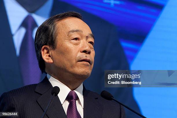 Takeshi Uchiyamada, vice president of Toyota Motor Corp., speaks during a news conference at the Beijing Auto Show in Beijing, China, on Friday,...