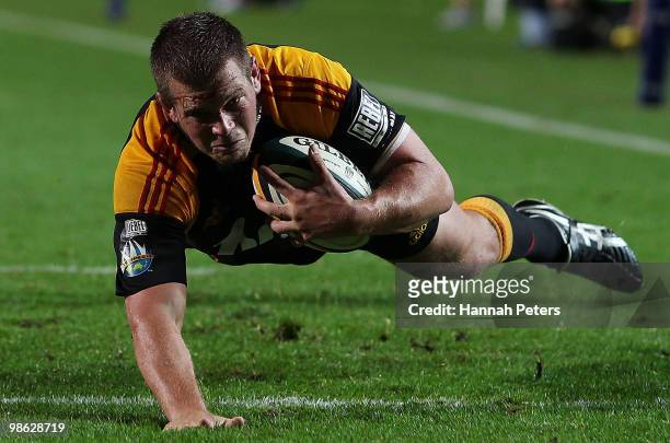 Toby Smith of the Chiefs dives over to score during the round 11 Super 14 match between the Chiefs and the Cheetahs at Waikato Stadium on April 23,...