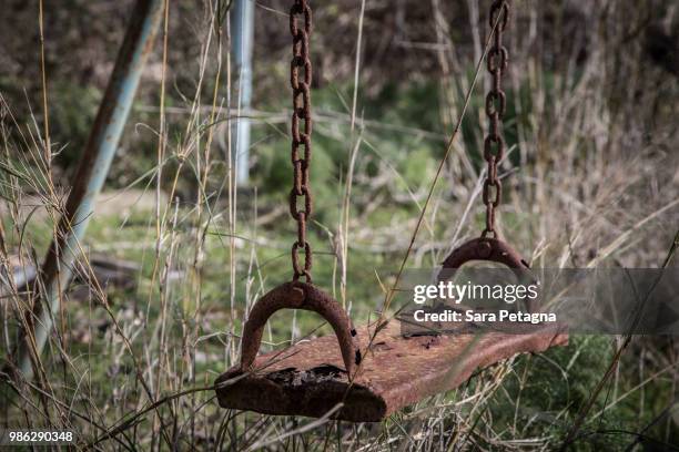 seesaw - petagna stockfoto's en -beelden