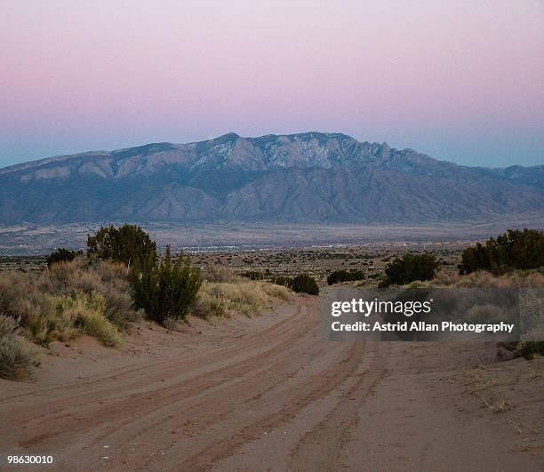 new mexico sunset - linda sandoval - fotografias e filmes do acervo