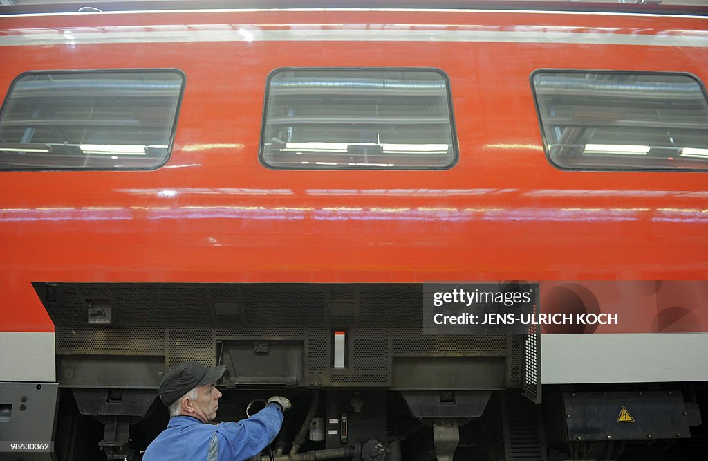 A technician of the DB Regio AG, a subsi