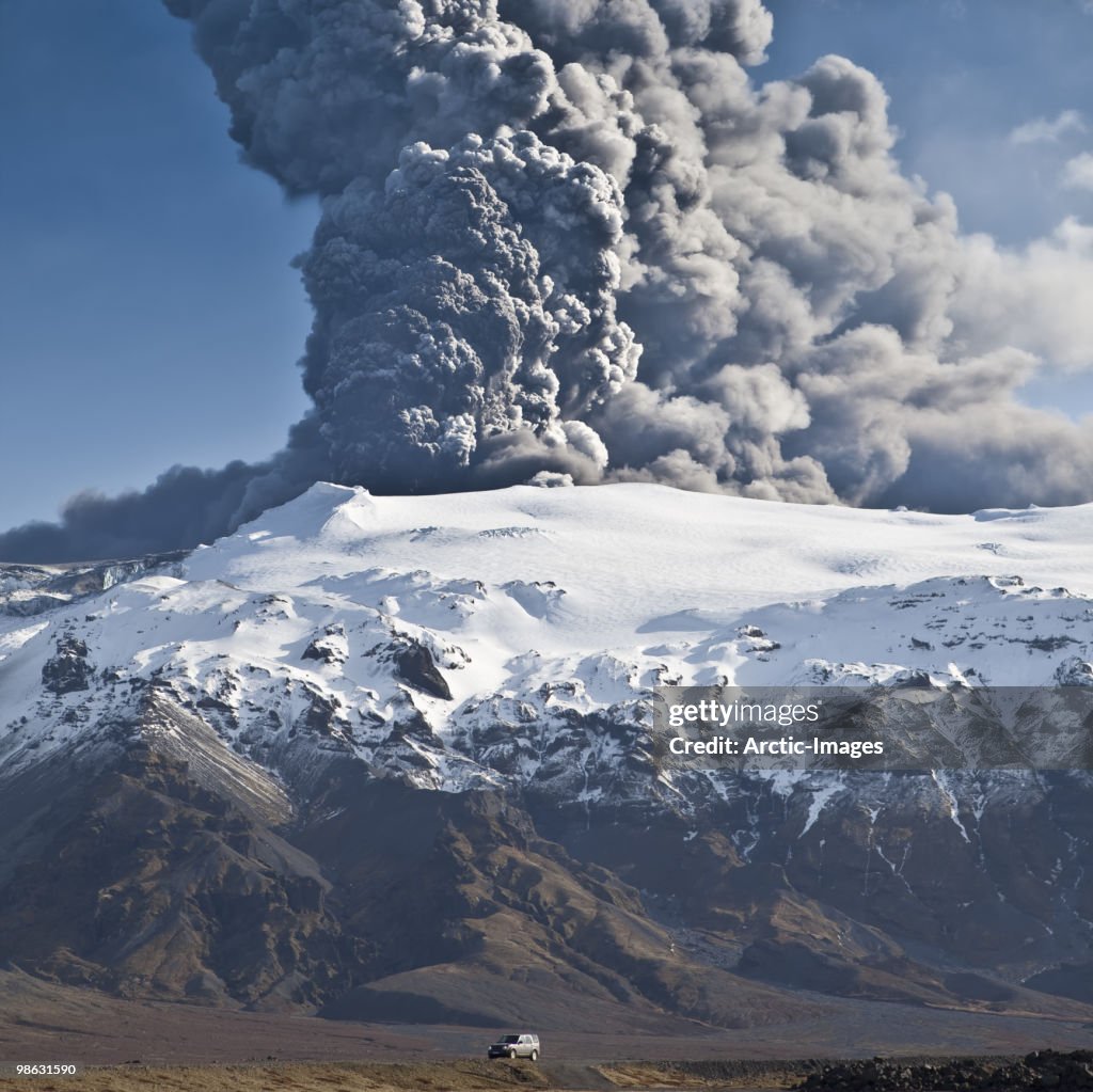 Eyjafjallajokull Volcano Eruption, Iceland