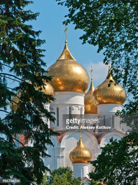 golden domes of the orthodox church, russia, yaroslavl - yaroslavl stock pictures, royalty-free photos & images
