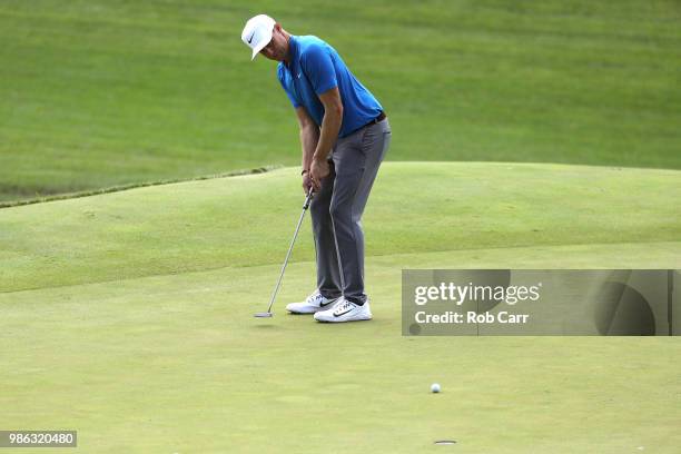 Nick Watney putts on the 15th green during the first round of the Quicken Loans National at TPC Potomac on June 28, 2018 in Potomac, Maryland.