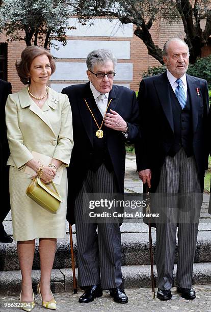 Queen Sofia of Spain, Mexican writer Jose Emilio Pacheco and King Juan Carlos of Spain pose for the photographers after the Cervantes Prize ceremony...