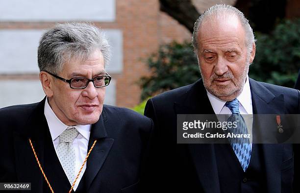 Mexican writer Jose Emilio Pacheco and King Juan Carlos of Spain pose for the photographers after the Cervantes Prize ceremony at Alcala de Henares...