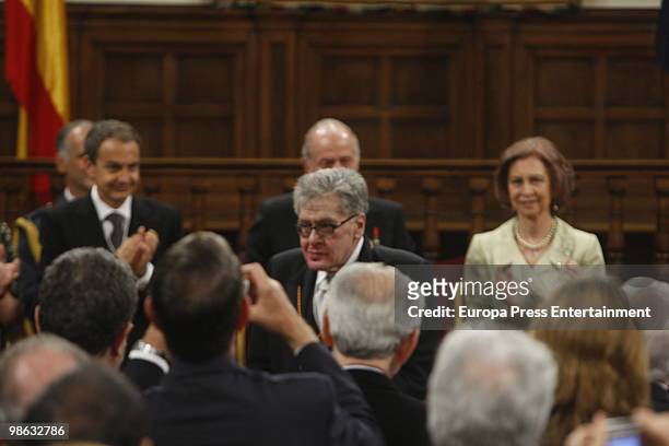 Spanish Prime Minister Jose Luis Rodriguez Zapatero, Jose Emilio Pacheco Berny, King Juan Carlos of Spain and Queen Sofia of Spain at the ceremony of...