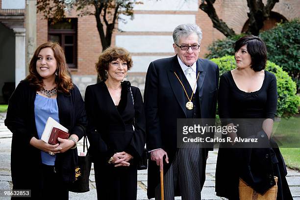 Mexican writer Jose Emilio Pacheco and relatives pose for the photographers after the Cervantes Prize ceremony at Alcala de Henares University on...