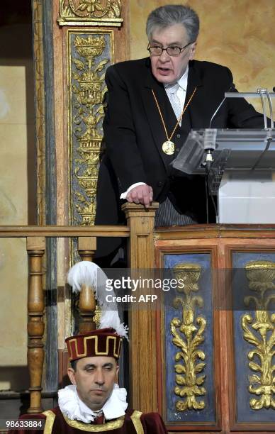 Mexican writer Jose Emilio Pacheco gives a speech after being awarded the Miguel de Cervantes 2009 Prize for literature by Spain's King Juan Carlos...