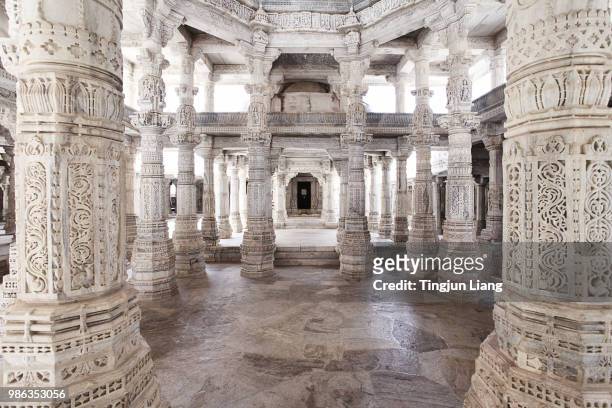 ranakpur （temple with 1444 different columns） - ranakpur temple stock pictures, royalty-free photos & images