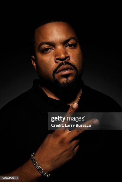 Ice Cube Rapper Chair Ice Cube Portrait Session Photos and Premium High Res Pictures - Getty ...
