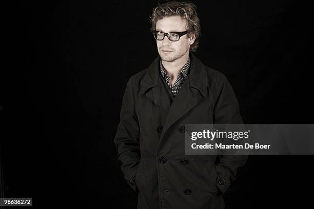 Actor Simon Baker poses at a portrait session for the SAG Foundation in Los Angeles, CA on November 30, 2009. CREDIT MUST READ: Maarten de...