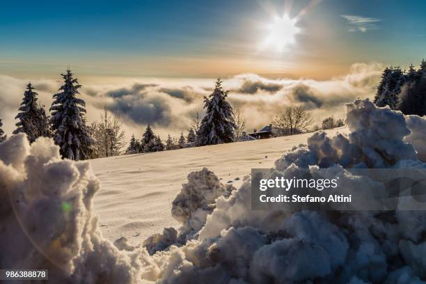 snow  - colli di san fermo - italy - fermo stock pictures, royalty-free photos & images