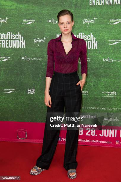 Emma Bading attends the 'Meine teuflisch gute Freundin' Premiere at Cinemaxx on June 28, 2018 in Berlin, Germany.
